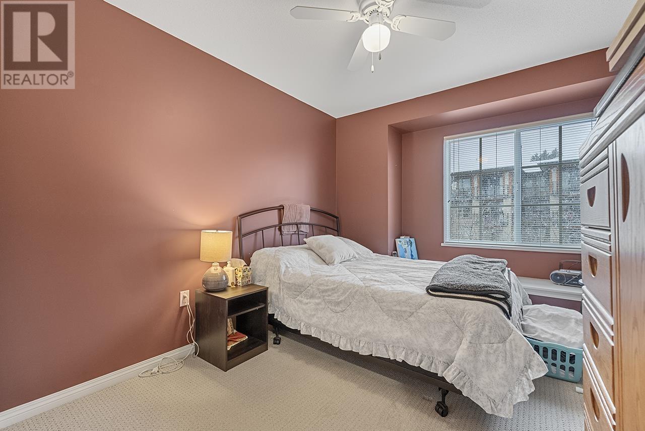 Listing Picture 14 of 26 : 3310 NOEL DRIVE, Burnaby / 本拿比 - 魯藝地產 Yvonne Lu Group - MLS Medallion Club Member