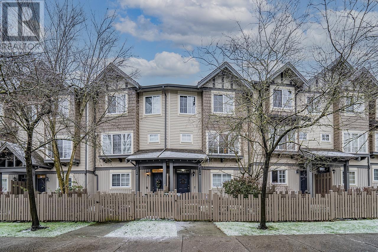 Listing Picture 25 of 26 : 3310 NOEL DRIVE, Burnaby / 本拿比 - 魯藝地產 Yvonne Lu Group - MLS Medallion Club Member