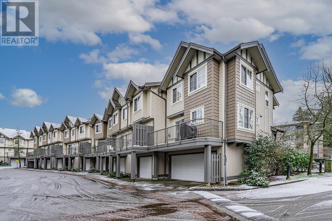 Listing Picture 23 of 26 : 3310 NOEL DRIVE, Burnaby / 本拿比 - 魯藝地產 Yvonne Lu Group - MLS Medallion Club Member