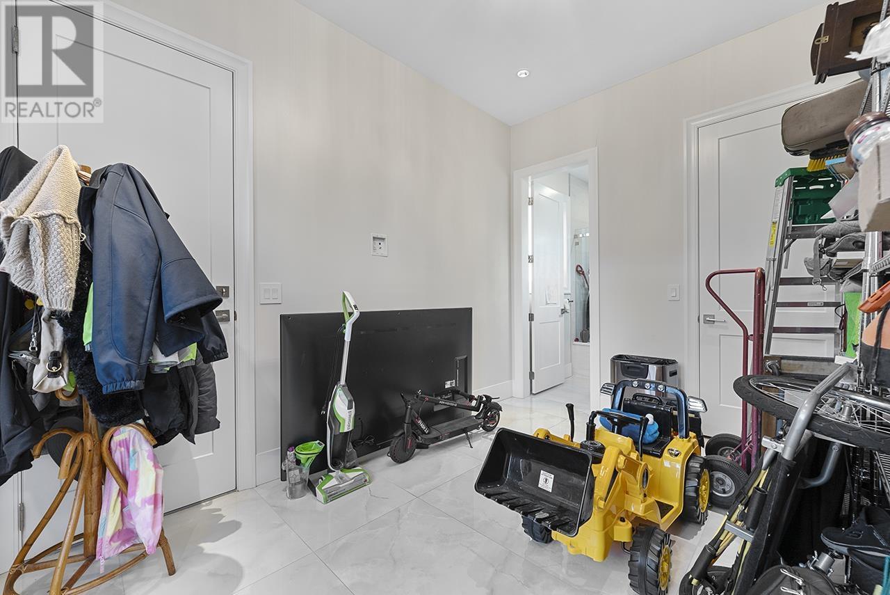 4825 Neville Street, Burnaby, British Columbia  V5J 2H4 - Photo 25 - R2964141