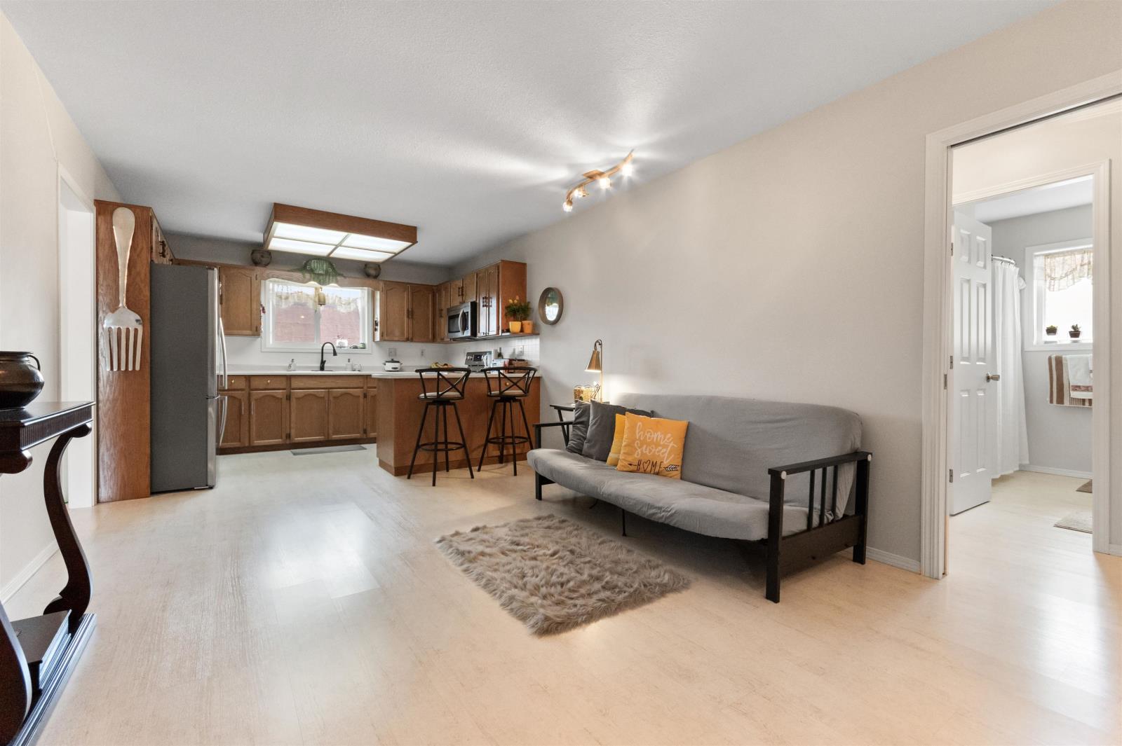 Property at 10B 46354 BROOKS AVENUE image 3