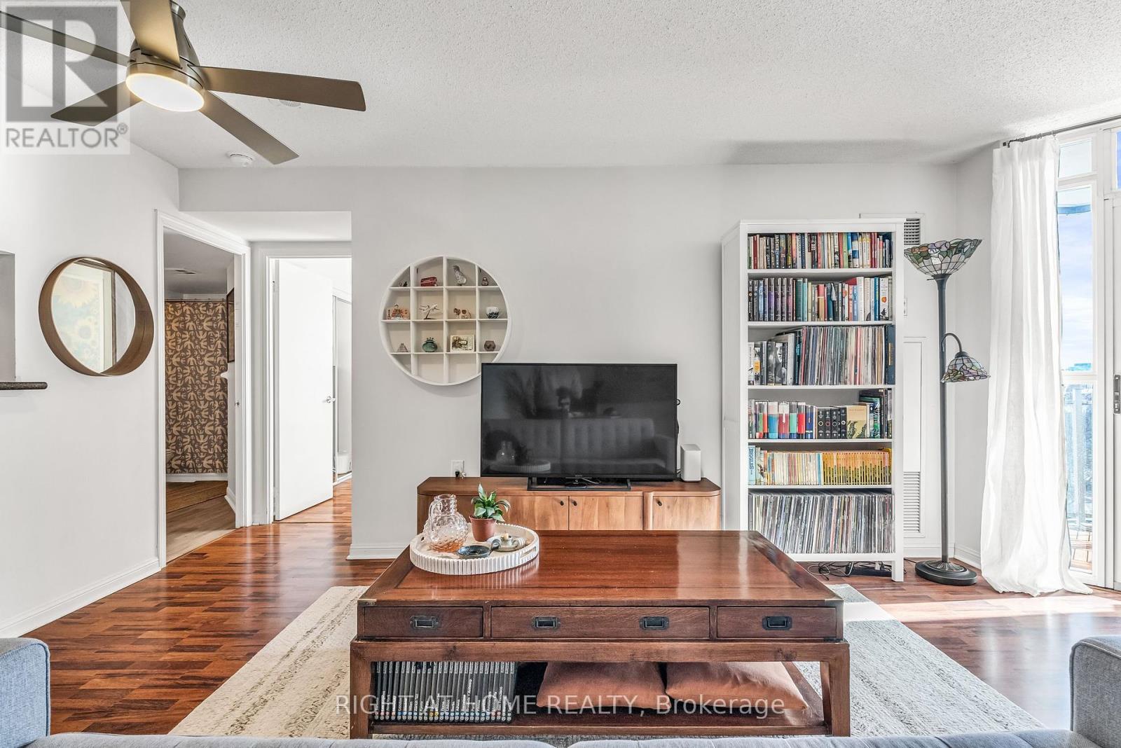 Property at 405 - 650 LAWRENCE AVENUE W image 4