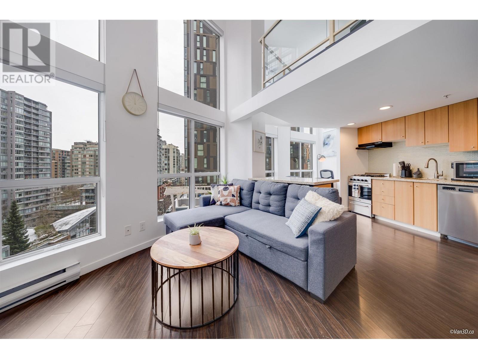 608 933 SEYMOUR STREET, vancouver, British Columbia