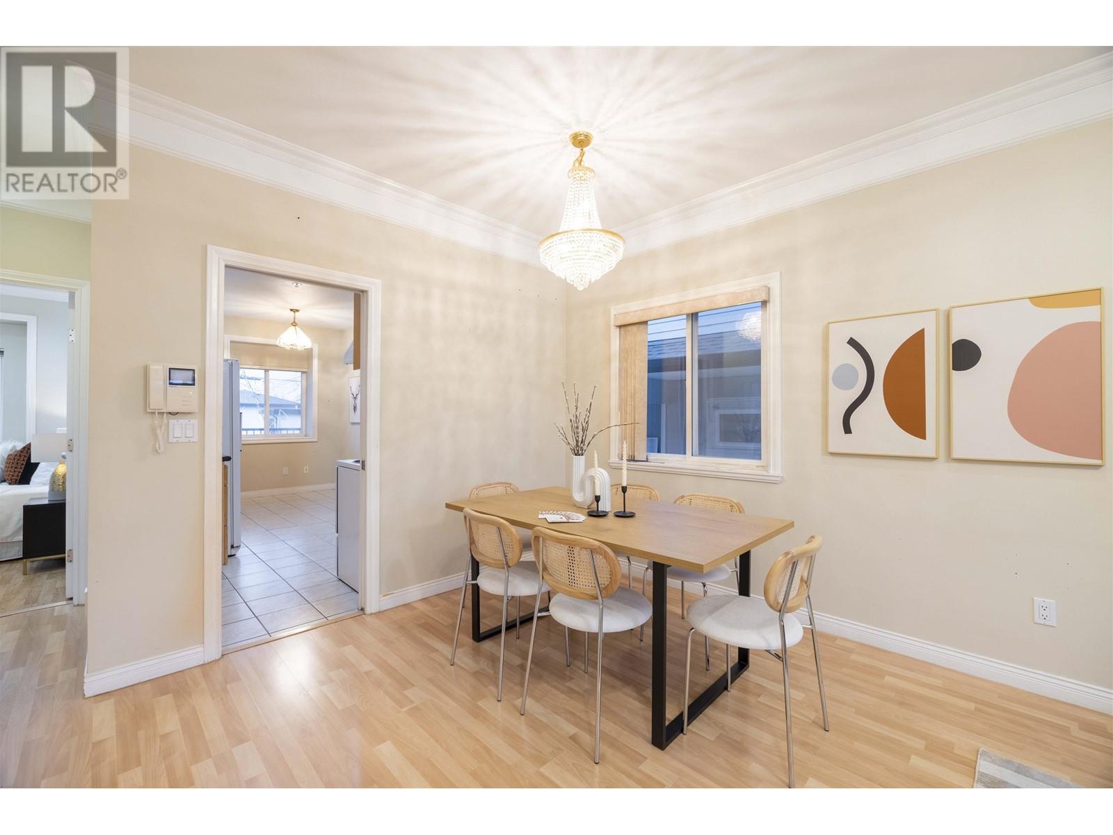 Listing Picture 11 of 38 : 3565 E 28TH AVENUE, Vancouver / 溫哥華 - 魯藝地產 Yvonne Lu Group - MLS Medallion Club Member