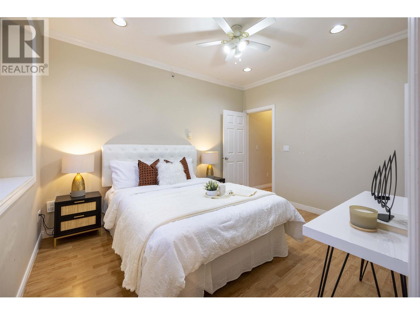 Listing Picture 16 of 38 : 3565 E 28TH AVENUE, Vancouver / 溫哥華 - 魯藝地產 Yvonne Lu Group - MLS Medallion Club Member