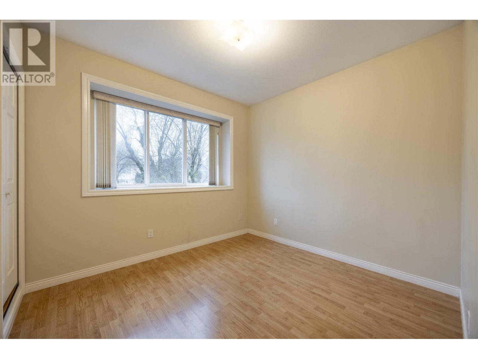 Listing Picture 21 of 38 : 3565 E 28TH AVENUE, Vancouver / 溫哥華 - 魯藝地產 Yvonne Lu Group - MLS Medallion Club Member