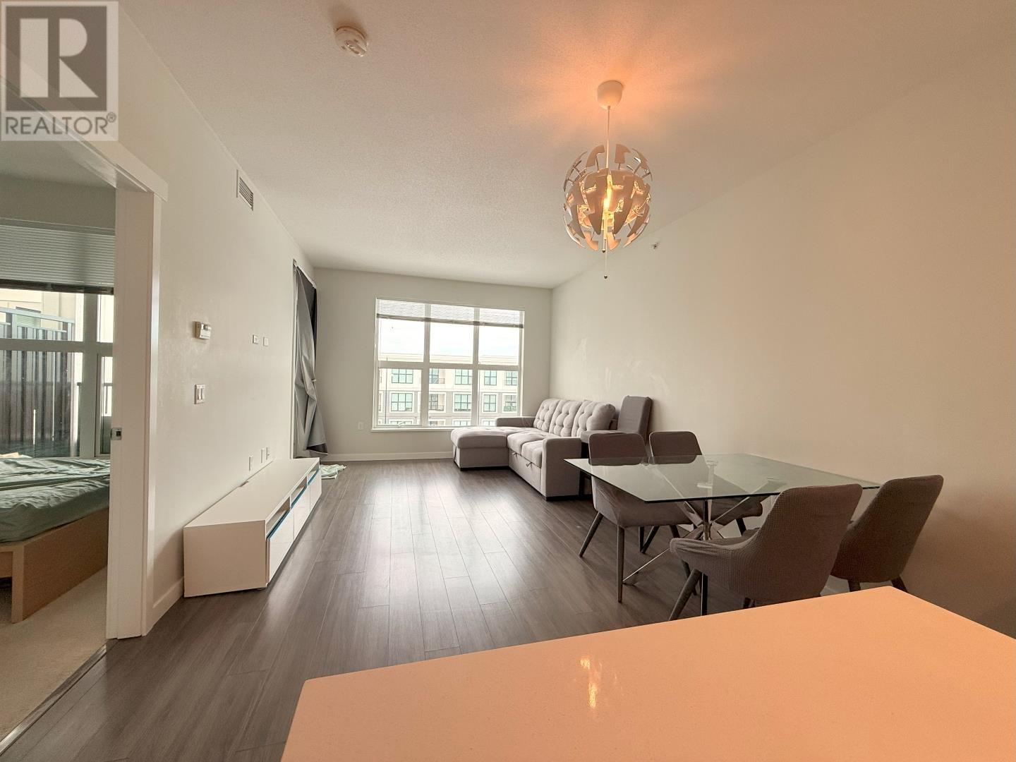 Listing Picture 5 of 19 : 423 9500 TOMICKI AVENUE, Richmond / 烈治文 - 魯藝地產 Yvonne Lu Group - MLS Medallion Club Member