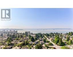 2479 OTTAWA AVENUE, West Vancouver, British Columbia