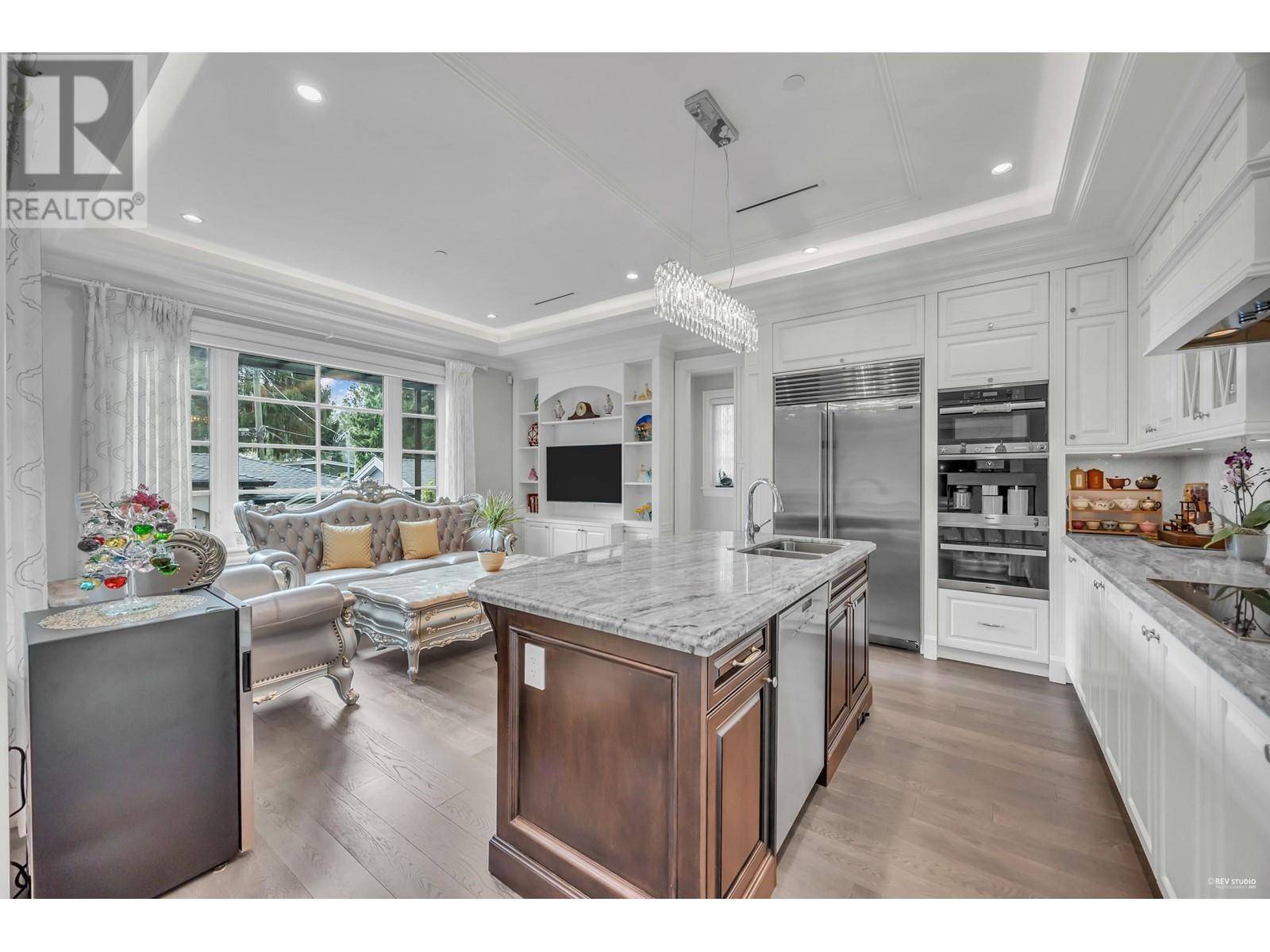 Listing Picture 9 of 40 : 1756 W 61ST AVENUE, Vancouver / 溫哥華 - 魯藝地產 Yvonne Lu Group - MLS Medallion Club Member