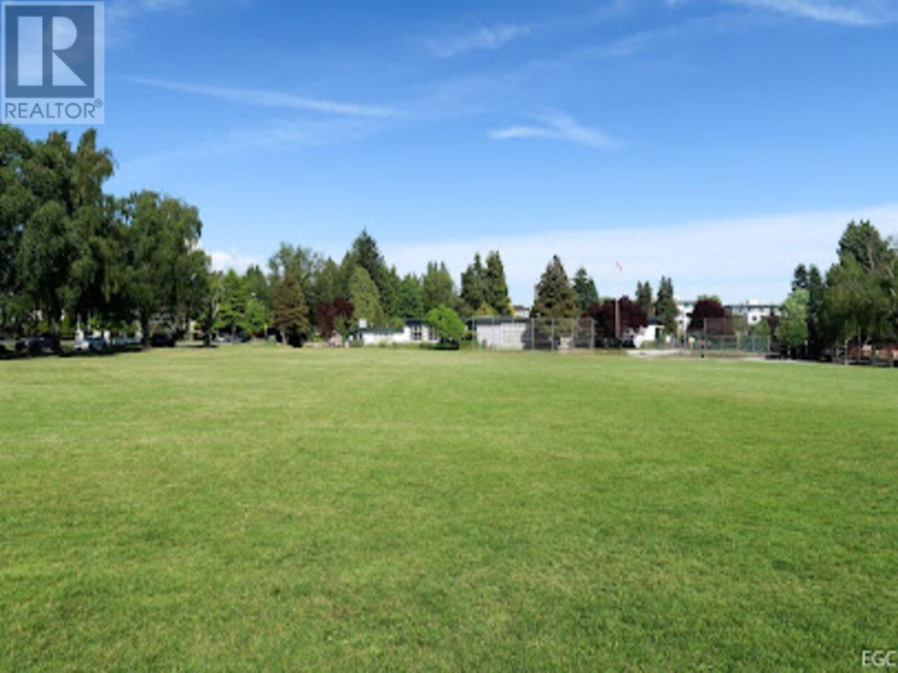 Listing Picture 40 of 40 : 1756 W 61ST AVENUE, Vancouver / 溫哥華 - 魯藝地產 Yvonne Lu Group - MLS Medallion Club Member
