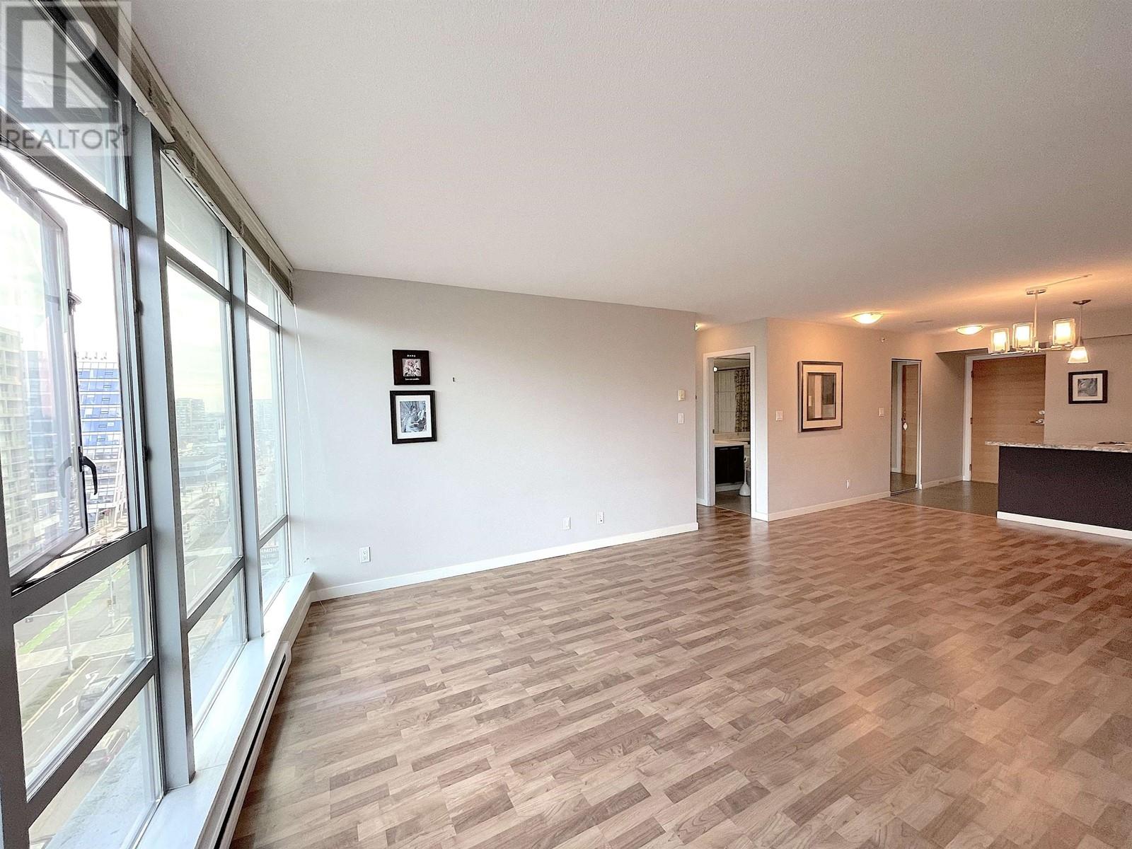 Listing Picture 10 of 34 : 1202 7888 SABA ROAD, Richmond / 烈治文 - 魯藝地產 Yvonne Lu Group - MLS Medallion Club Member