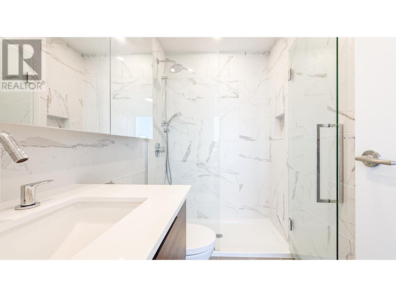 Listing Picture 9 of 26 : 3205 4711 HAZEL STREET, Burnaby / 本拿比 - 魯藝地產 Yvonne Lu Group - MLS Medallion Club Member