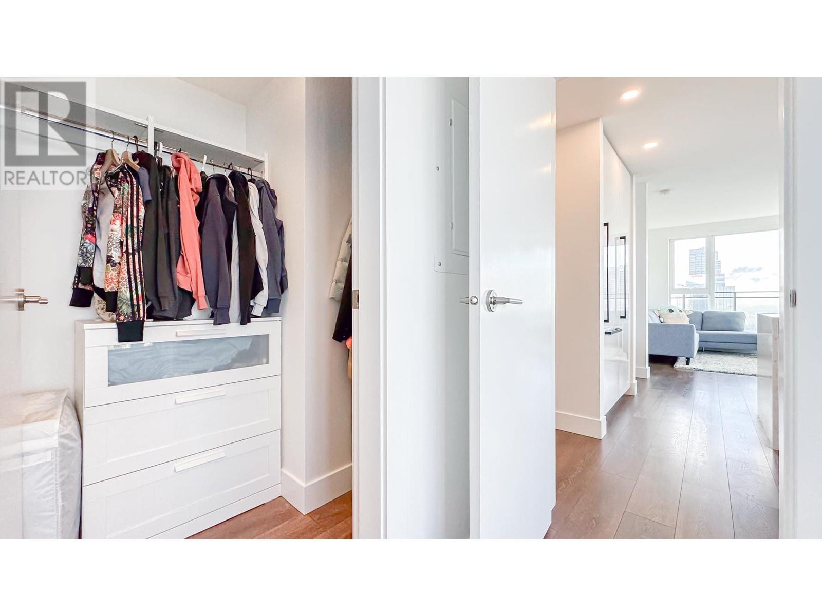 Listing Picture 10 of 26 : 3205 4711 HAZEL STREET, Burnaby / 本拿比 - 魯藝地產 Yvonne Lu Group - MLS Medallion Club Member