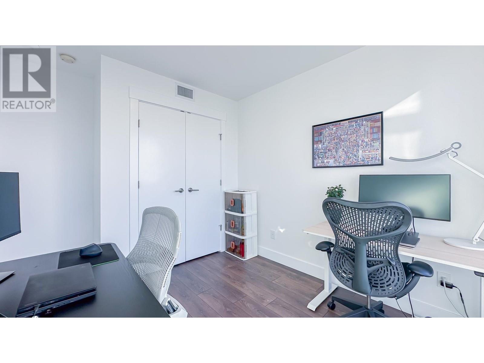 Listing Picture 12 of 26 : 3205 4711 HAZEL STREET, Burnaby / 本拿比 - 魯藝地產 Yvonne Lu Group - MLS Medallion Club Member