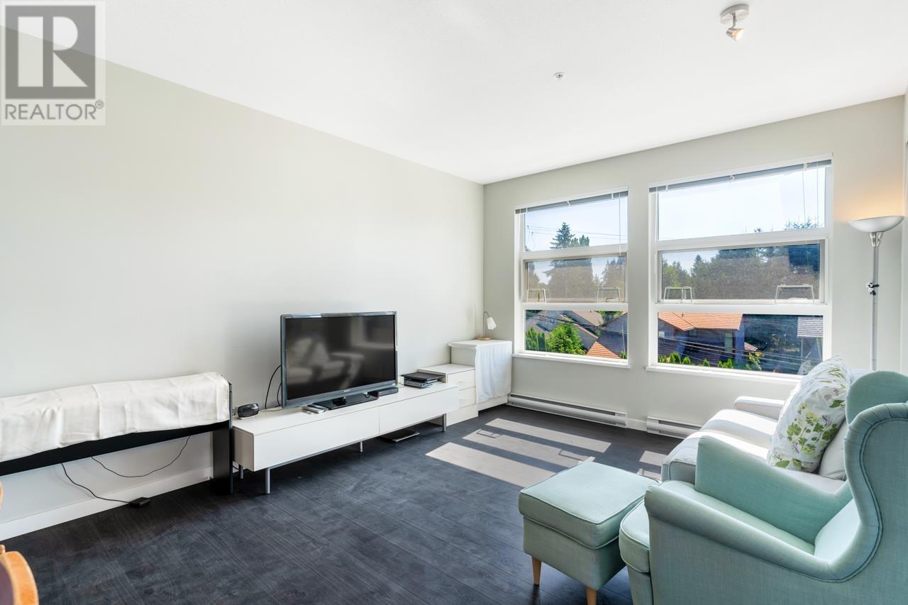 301 609 Cottonwood Avenue, Coquitlam, British Columbia  V3J 0H2 - Photo 2 - R2964071