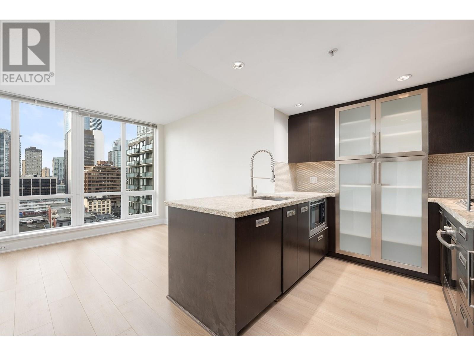 1803 1055 Richards Street, Vancouver, British Columbia  V6B 0C2 - Photo 3 - R2963713
