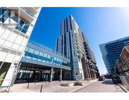 207 - 10 HONEYCRISP CRESCENT, Vaughan, Ontario