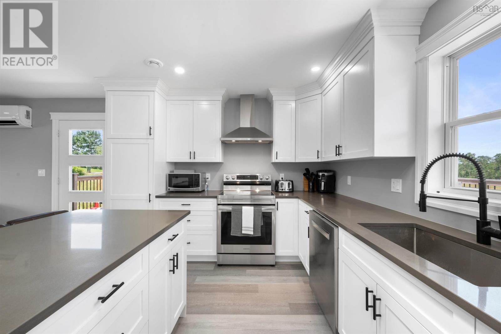 927 Windsor Back Road, Three Mile Plains, Nova Scotia  B0N 2T0 - Photo 12 - 202502381