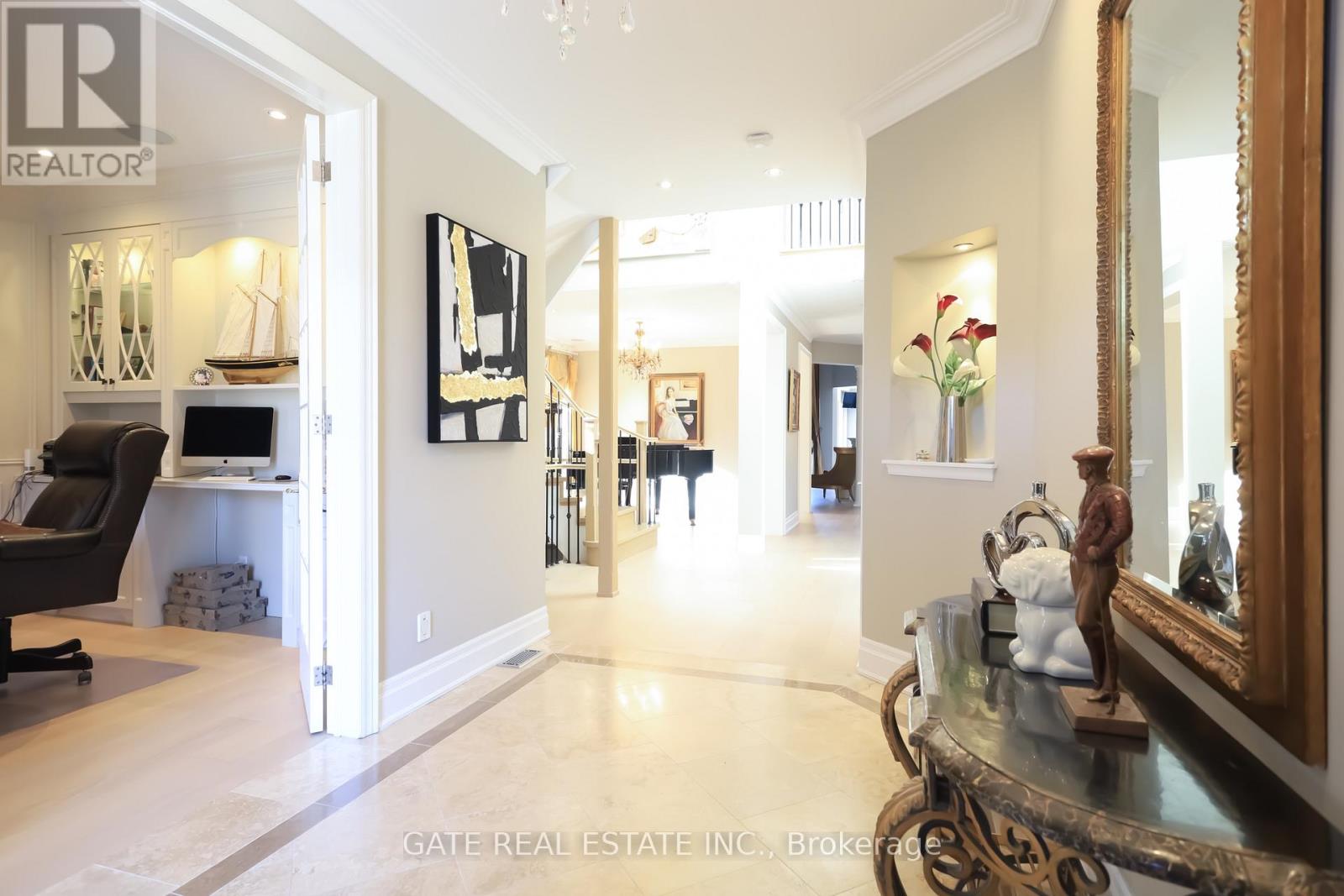 Property at 2 ORMSBY COURT image 2