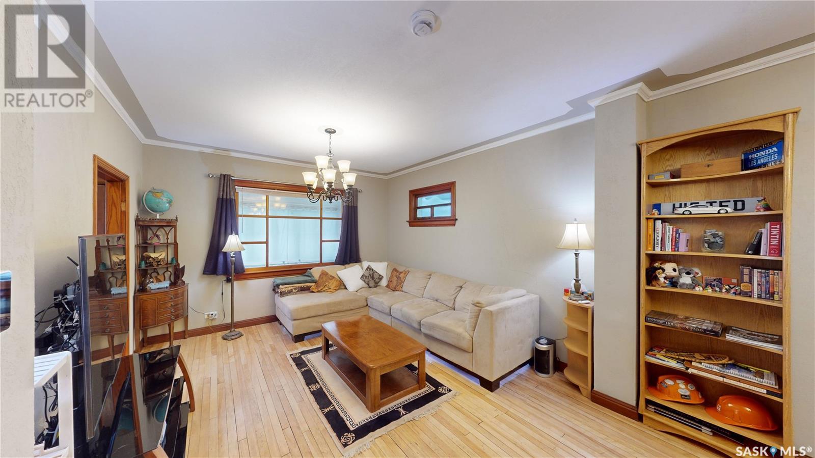 Property at 1640 Ottawa STREET image 3