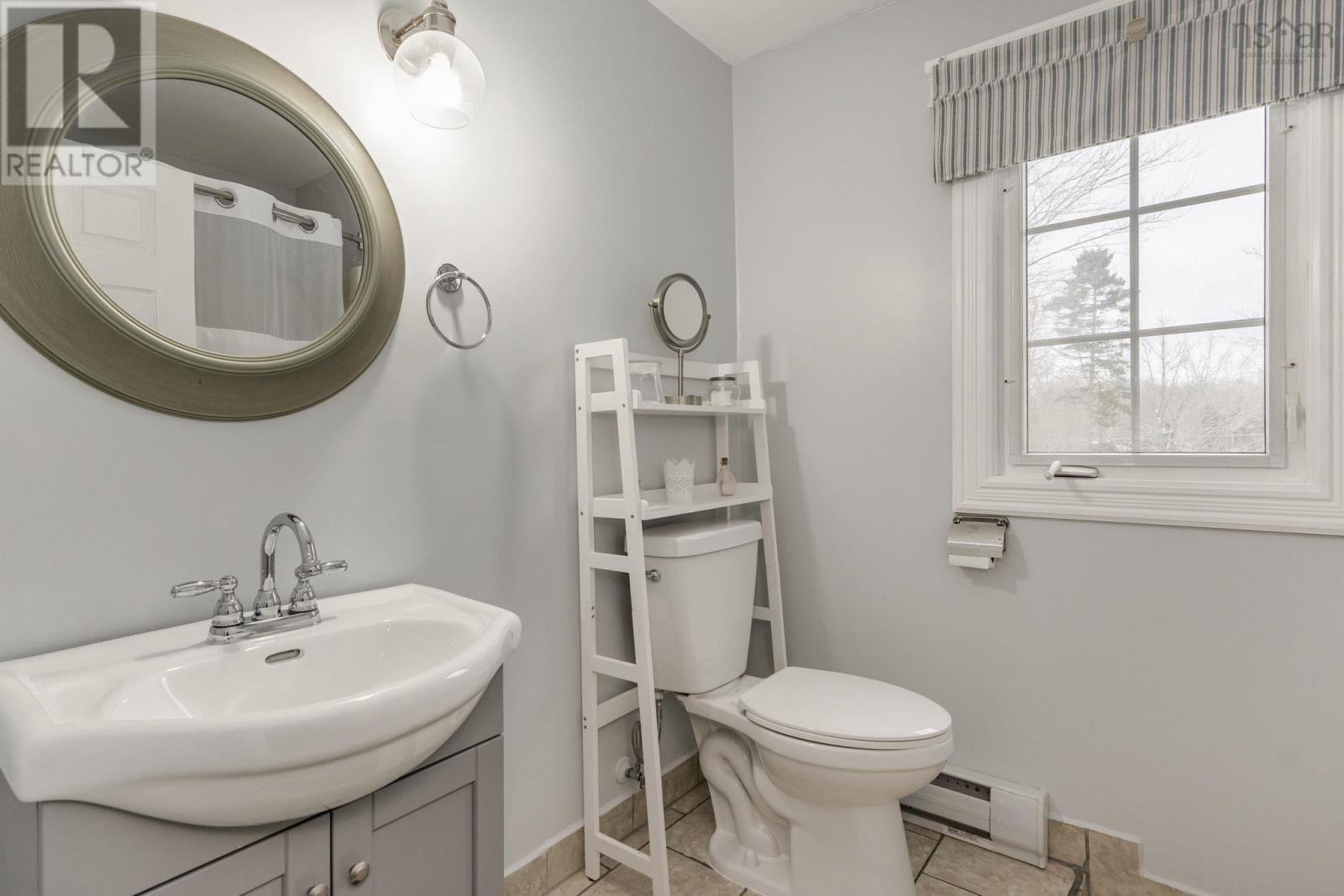 10 Maple Grove Ave., Lower Sackville, Nova Scotia  B4C 2G9 - Photo 21 - 202502392