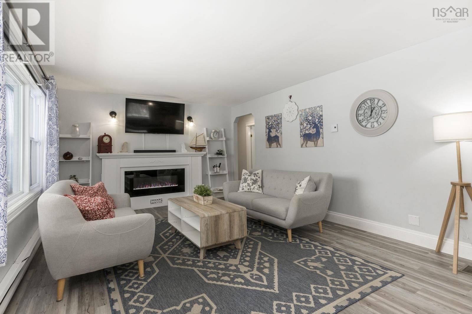 10 Maple Grove Ave., Lower Sackville, Nova Scotia  B4C 2G9 - Photo 3 - 202502392