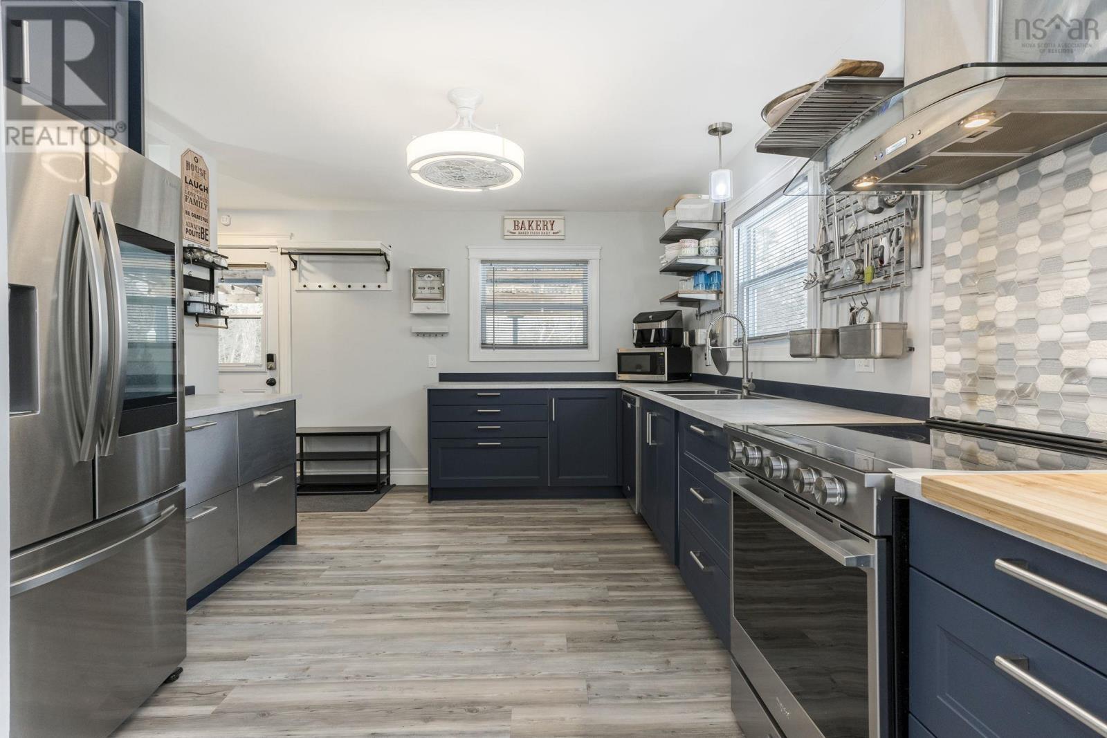 10 Maple Grove Ave., Lower Sackville, Nova Scotia  B4C 2G9 - Photo 9 - 202502392