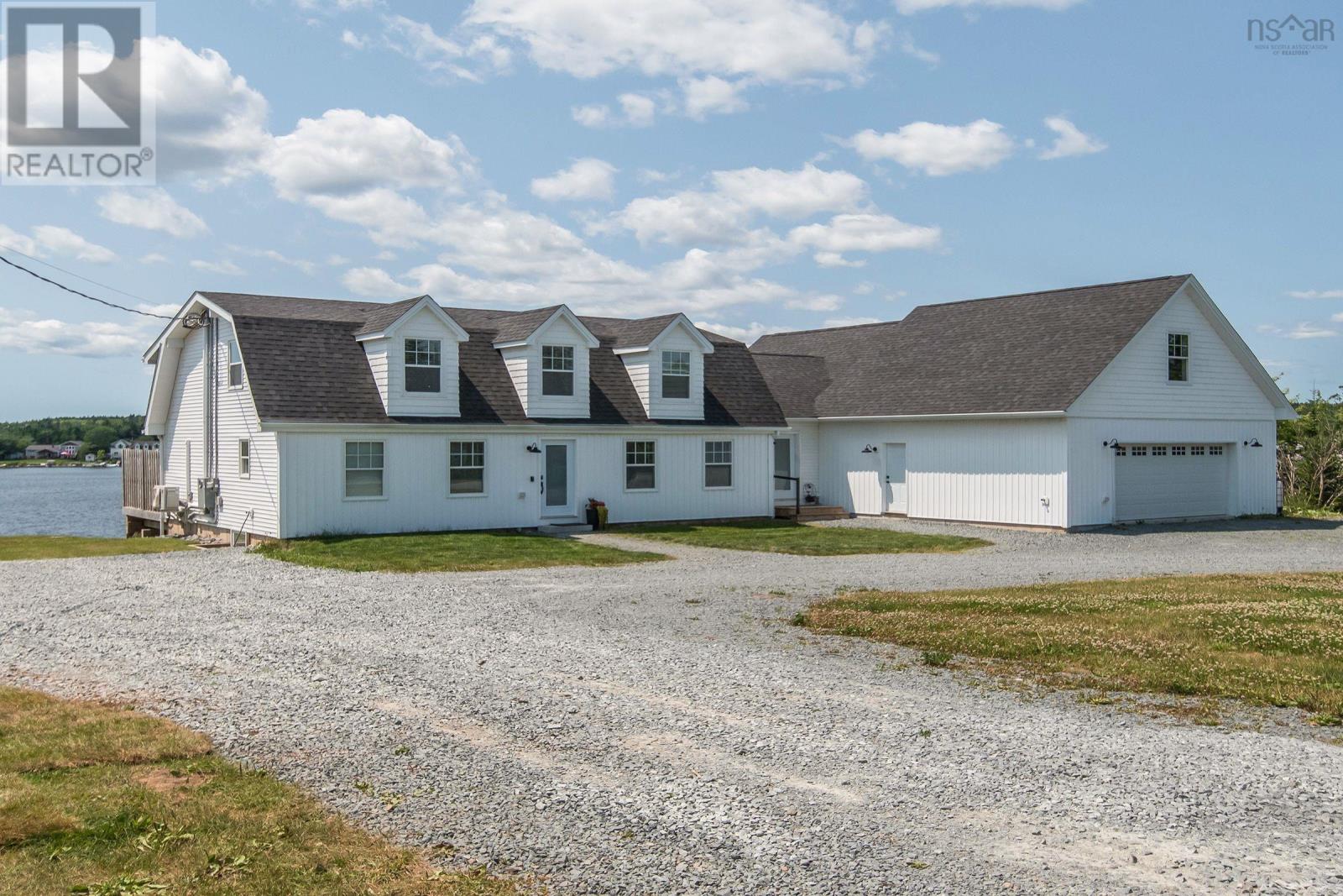 103 Capri Drive, West Porters Lake, Nova Scotia  B3E 1L6 - Photo 3 - 202502394