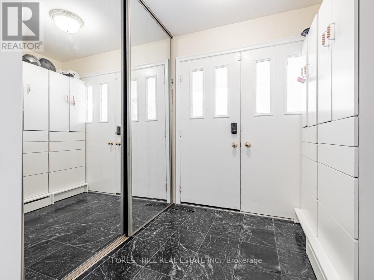 Property at 37 ABBEYWOOD TRAIL image 5