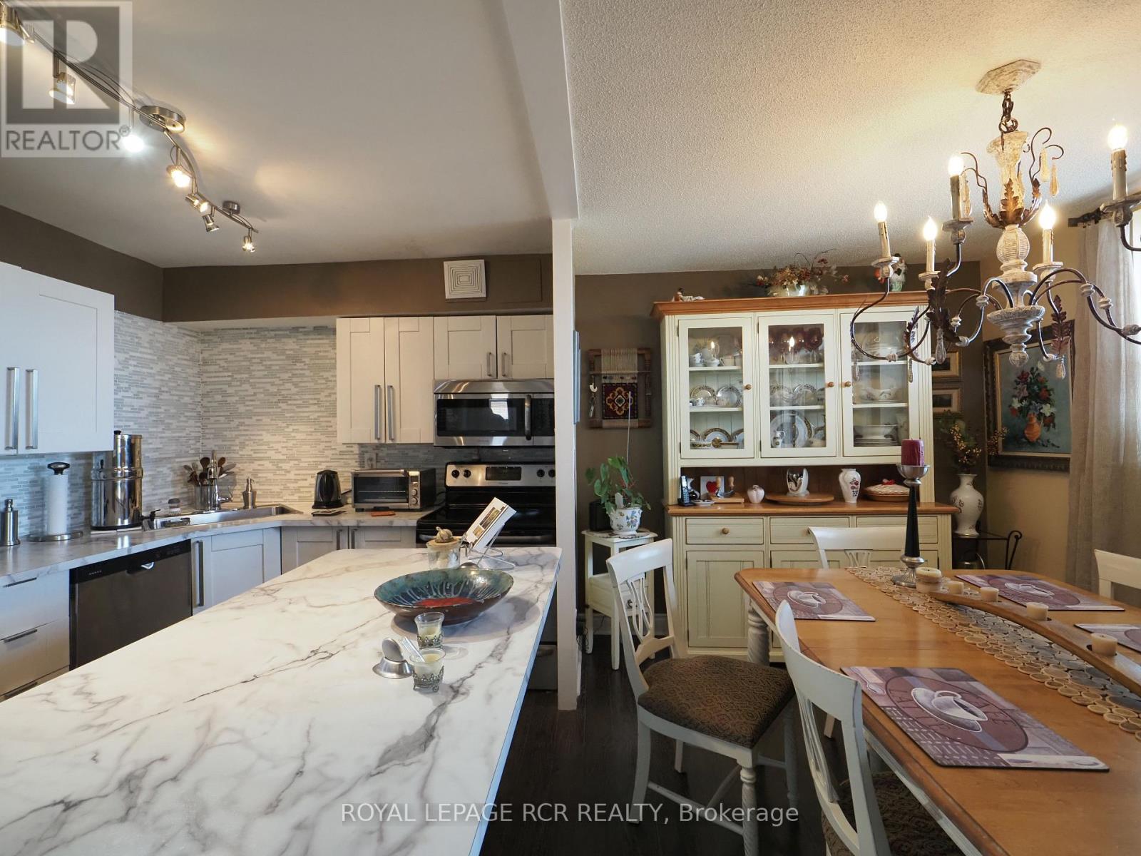 Property at 1003 - 3533 DERRY ROAD E image 5