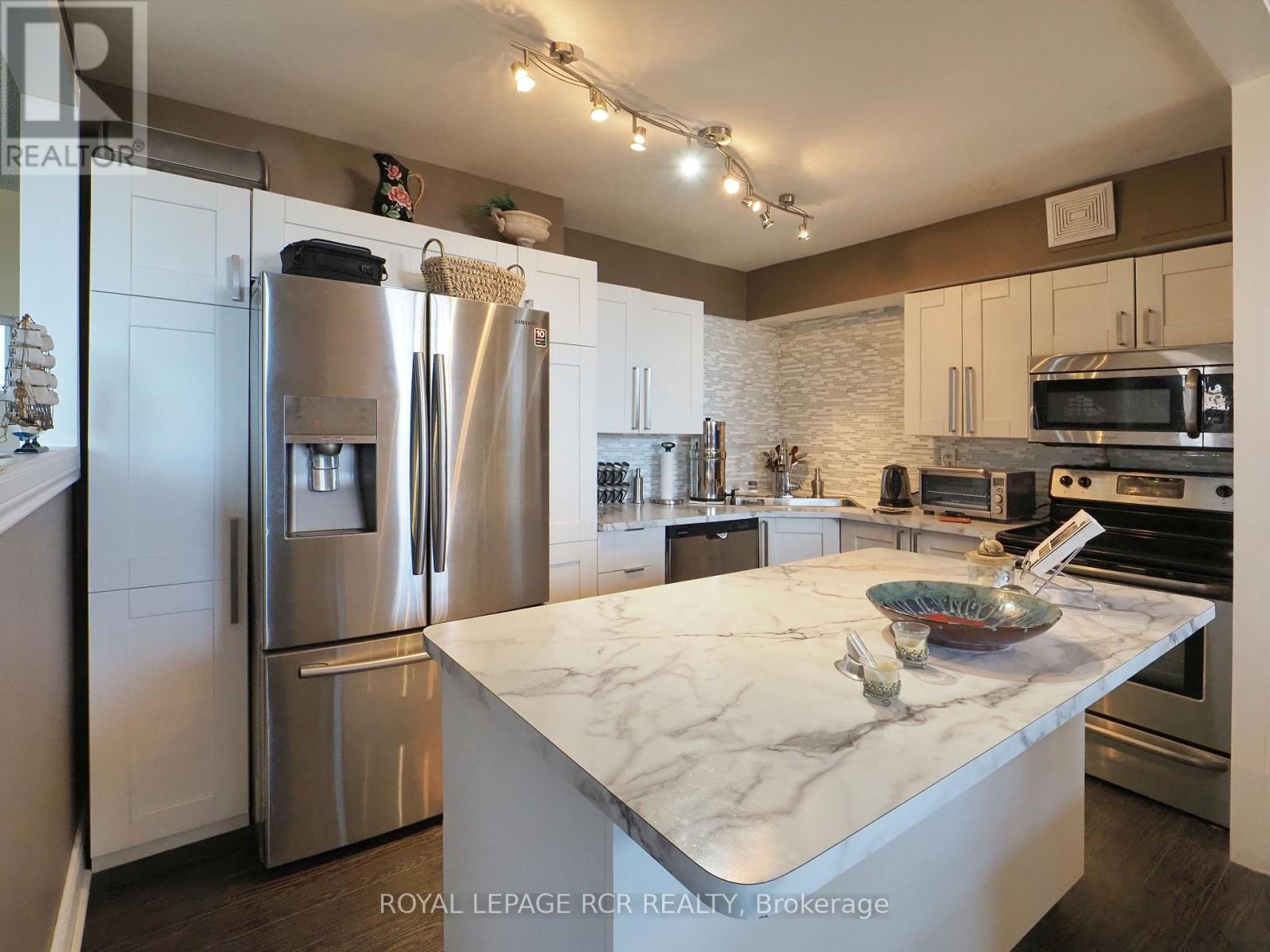 1003 - 3533 Derry Road E, Mississauga (Malton), Ontario  L4T 1B1 - Photo 6 - W11959254