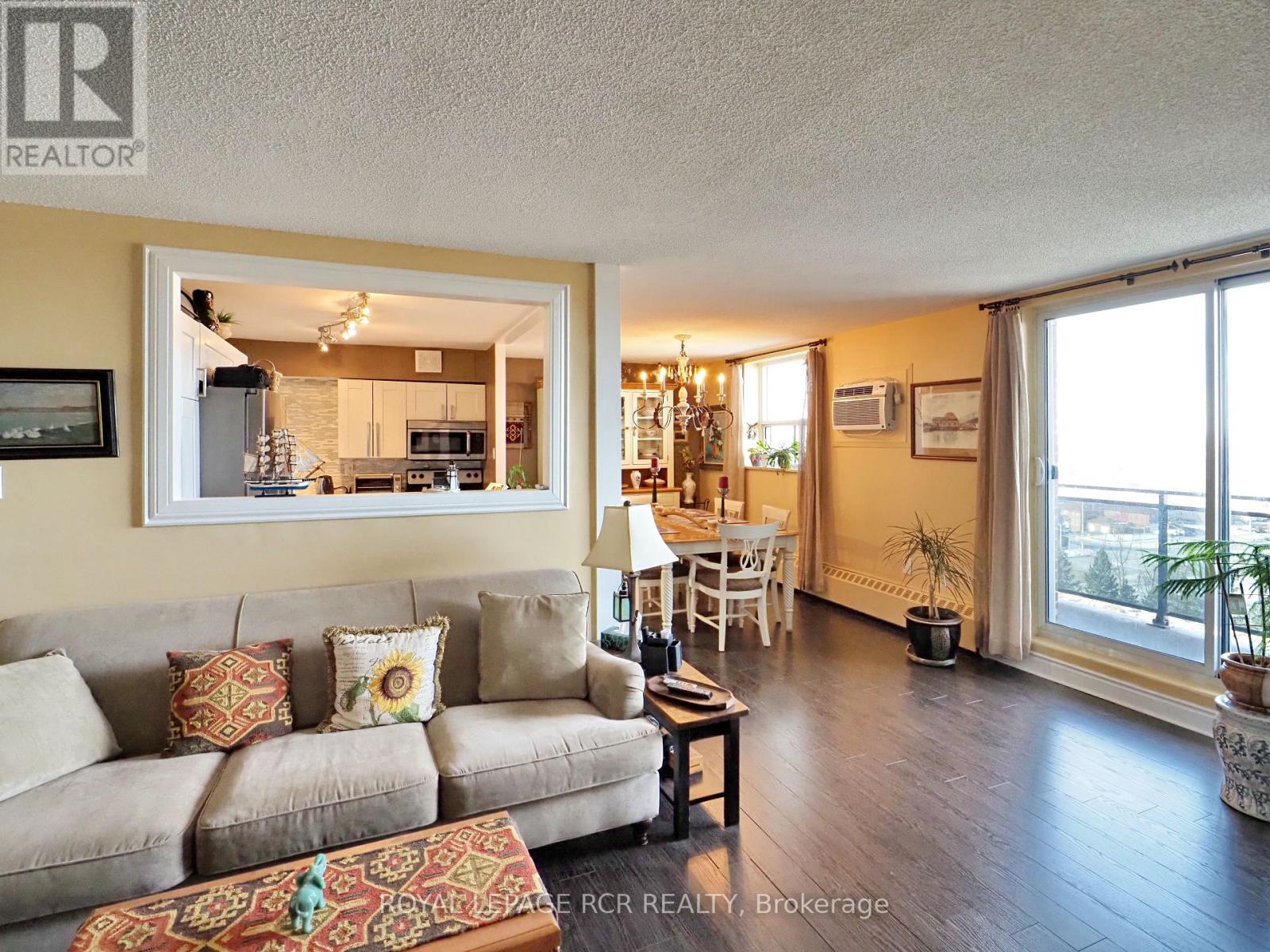 1003 - 3533 Derry Road E, Mississauga (Malton), Ontario  L4T 1B1 - Photo 8 - W11959254