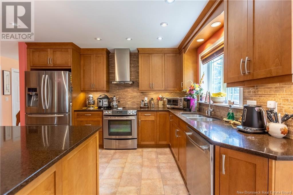 17 Bowes Avenue, Sackville, New Brunswick  E4L 3M9 - Photo 13 - NB112238