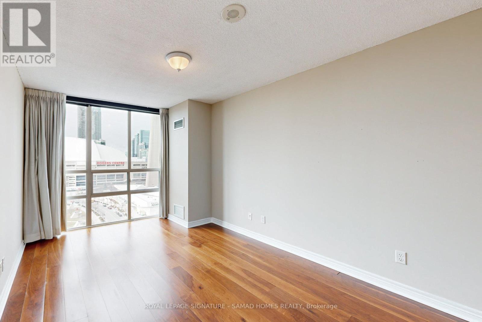 1915 - 51 Lower Simcoe Street, Toronto, Ontario  M5J 3A2 - Photo 13 - C11959316