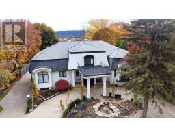 34 MAPLE AVENUE, Hamilton, Ontario