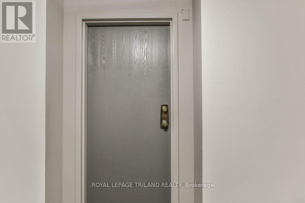 Property at 506 - 521 RIVERSIDE DRIVE image 5