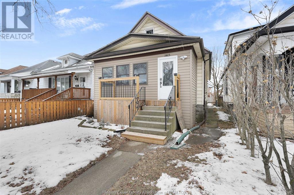 Property at 1415 LINCOLN image 3
