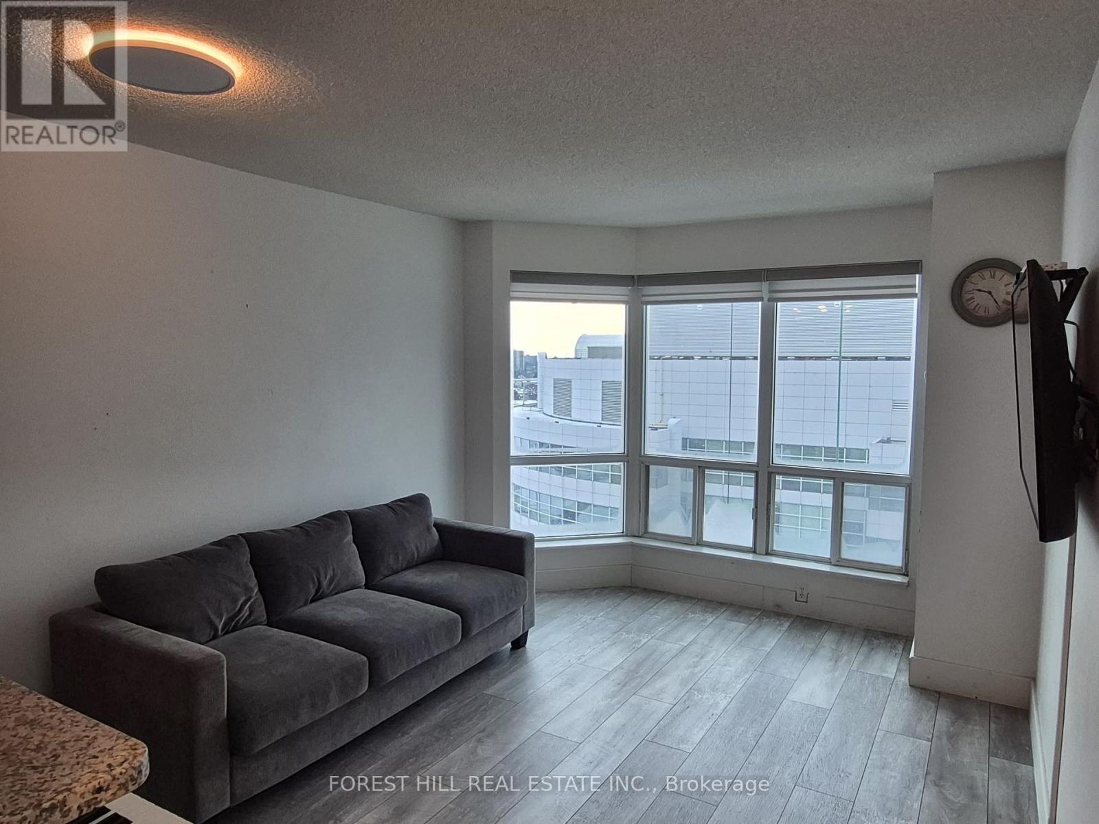 1008 - 1 Lee Centre Drive, Toronto, Ontario  M1H 3J2 - Photo 11 - E11959519