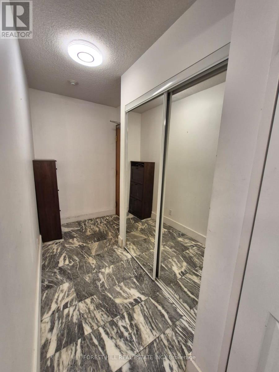 Property at 1008 - 1 LEE CENTRE DRIVE image 4