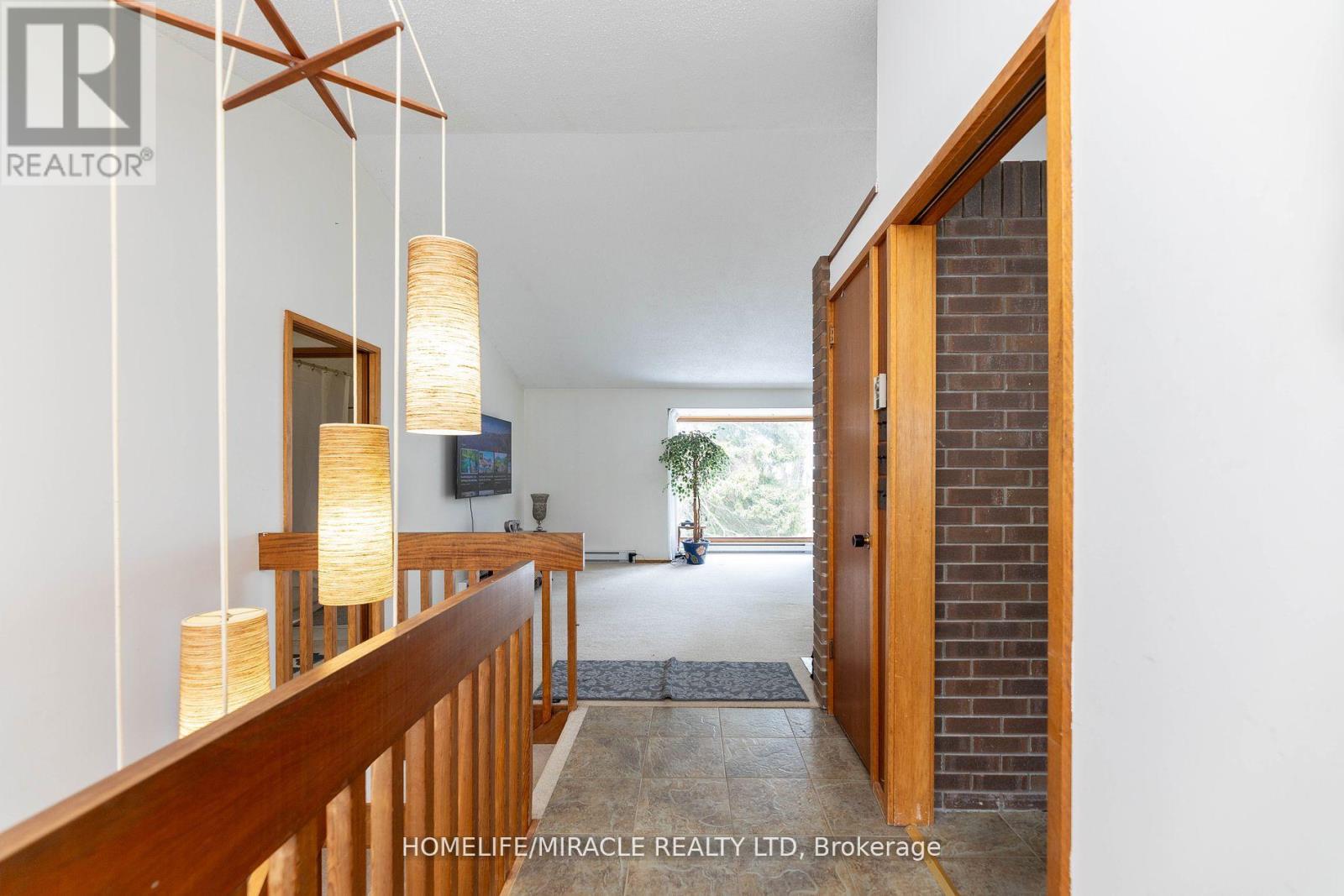 Property at 12201 TORBRAM ROAD image 5