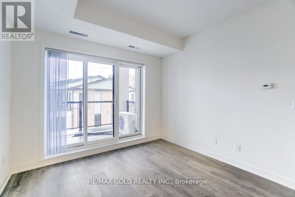 302 - 160 Canon Jackson Drive, Toronto, Ontario  M6M 0B6 - Photo 15 - W11959506