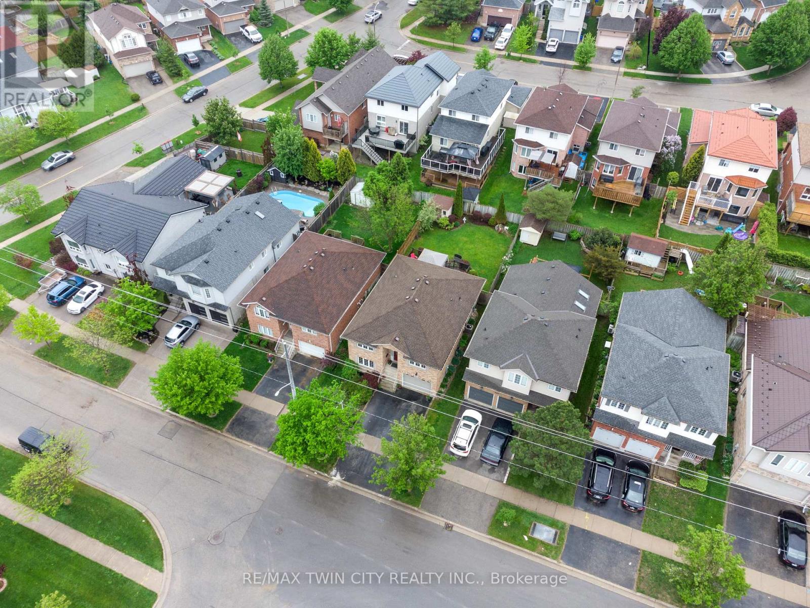 329 Otterbein Road, Kitchener, Ontario  N2B 3W1 - Photo 39 - X11959473