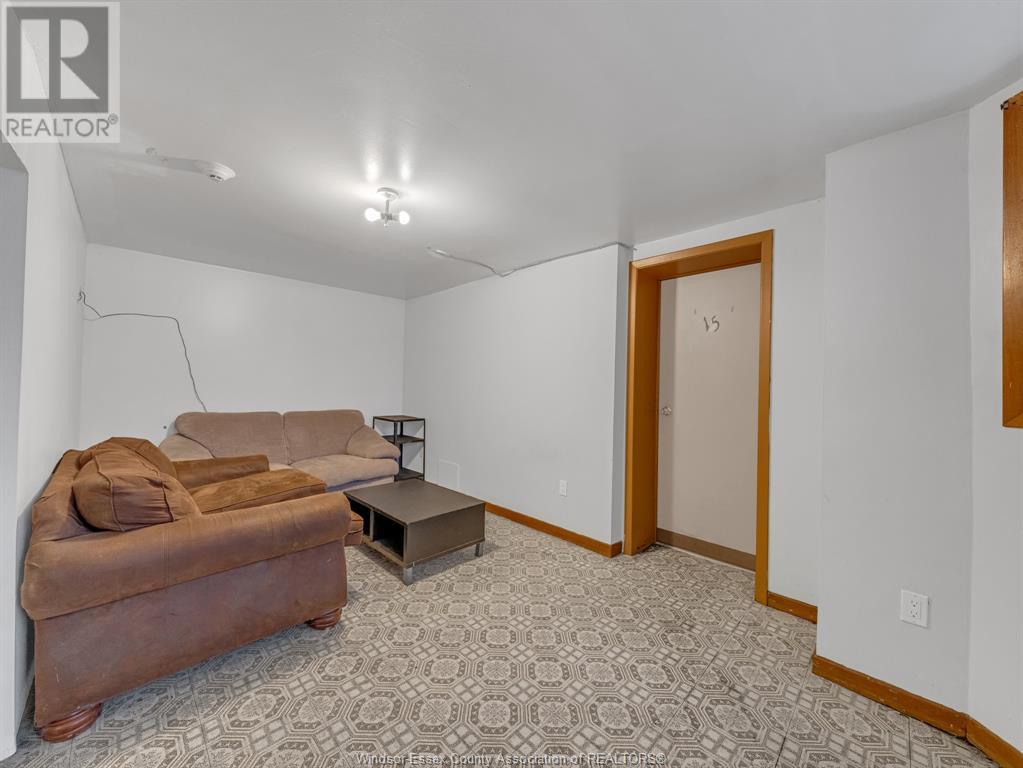 801 Victoria, Windsor, Ontario  N9A 4N5 - Photo 44 - 25002410