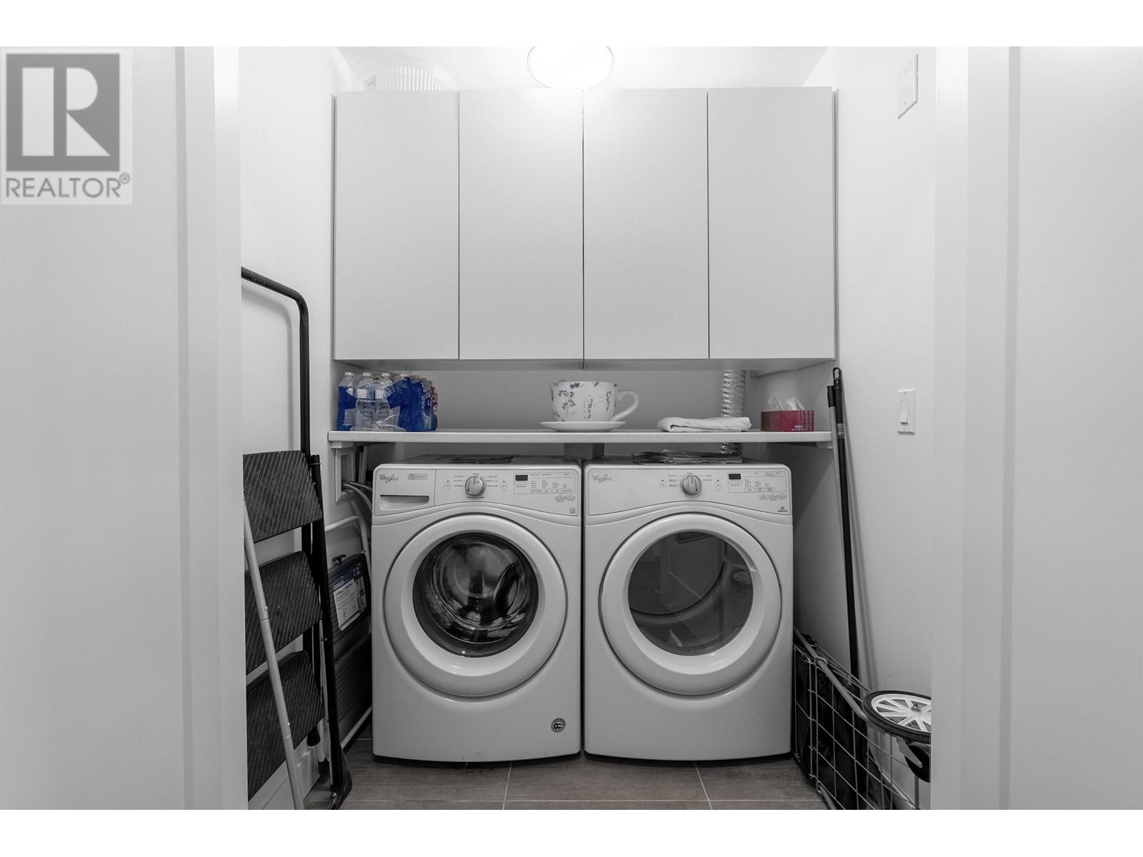 Listing Picture 15 of 27 : 406 3971 HASTINGS STREET, Burnaby / 本拿比 - 魯藝地產 Yvonne Lu Group - MLS Medallion Club Member