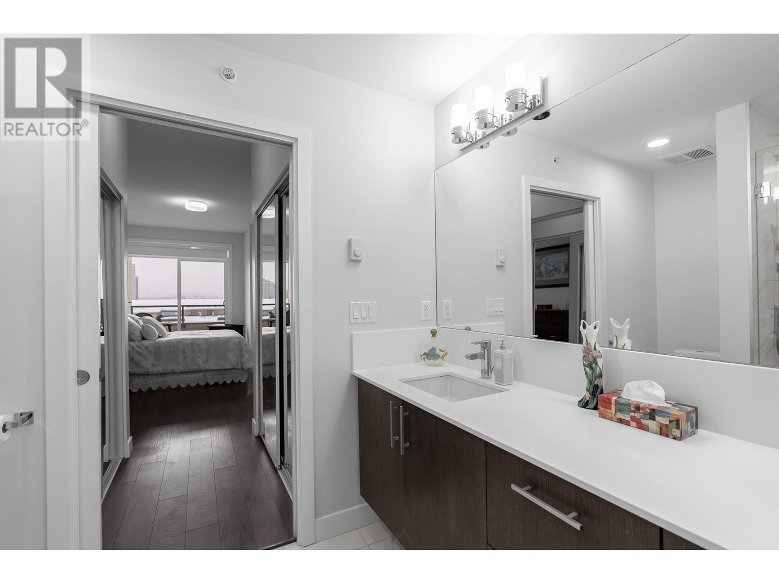 Listing Picture 21 of 27 : 406 3971 HASTINGS STREET, Burnaby / 本拿比 - 魯藝地產 Yvonne Lu Group - MLS Medallion Club Member