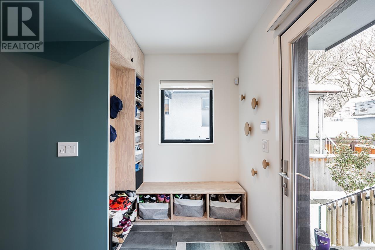 Listing Picture 13 of 40 : 769 W 20TH AVENUE, Vancouver / 溫哥華 - 魯藝地產 Yvonne Lu Group - MLS Medallion Club Member