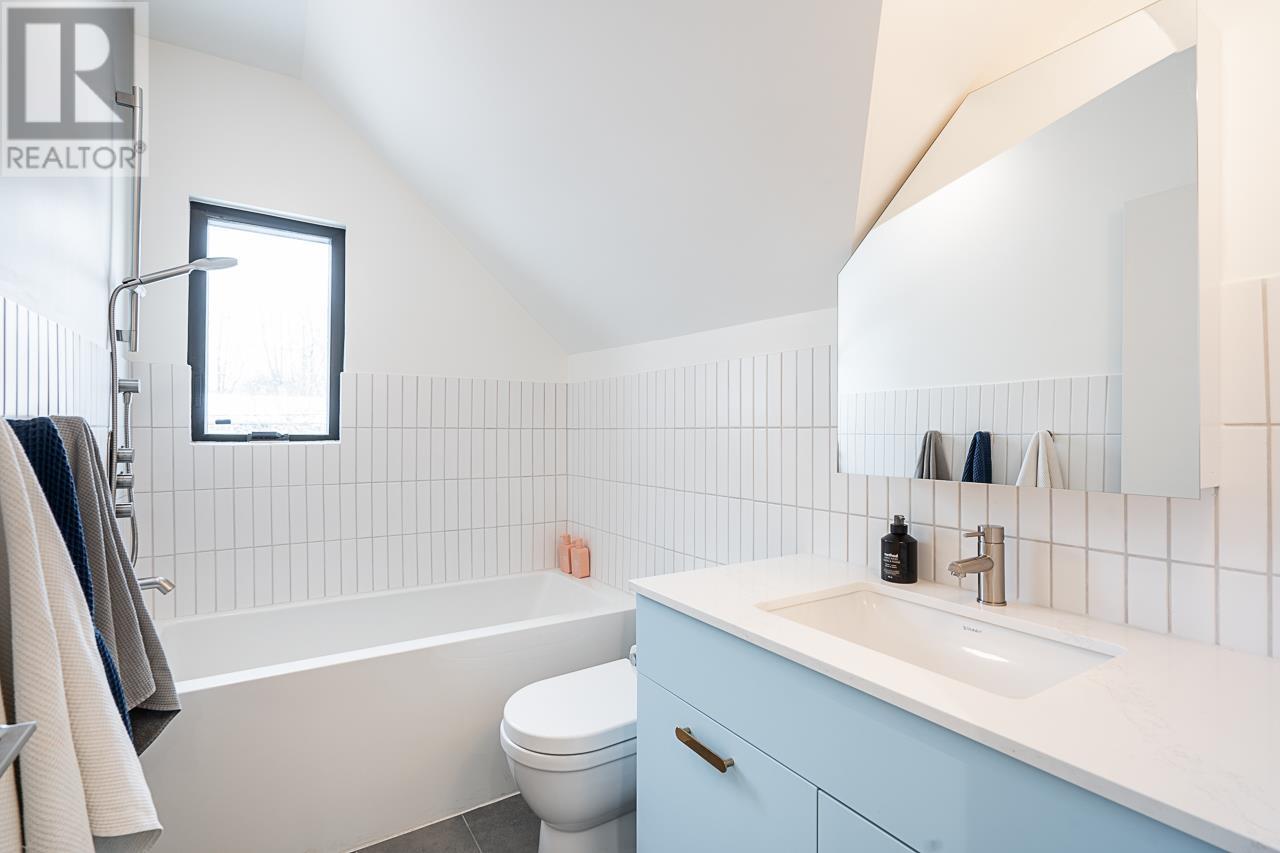 Listing Picture 26 of 40 : 769 W 20TH AVENUE, Vancouver / 溫哥華 - 魯藝地產 Yvonne Lu Group - MLS Medallion Club Member