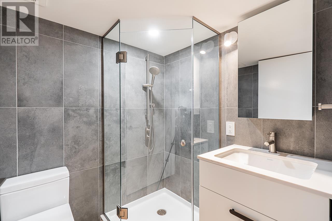 Listing Picture 32 of 40 : 769 W 20TH AVENUE, Vancouver / 溫哥華 - 魯藝地產 Yvonne Lu Group - MLS Medallion Club Member