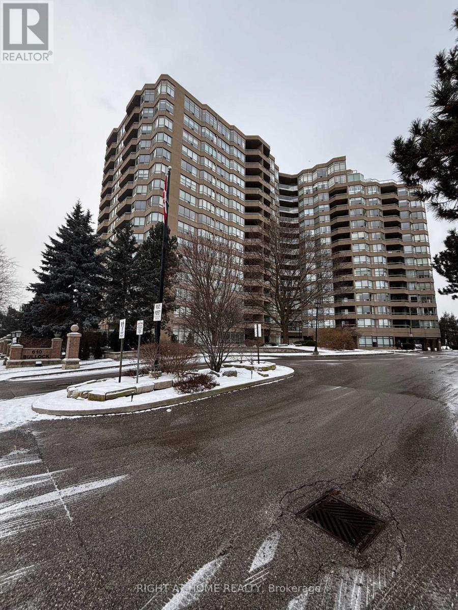 415 - 610 BULLOCK DRIVE, Markham, Ontario