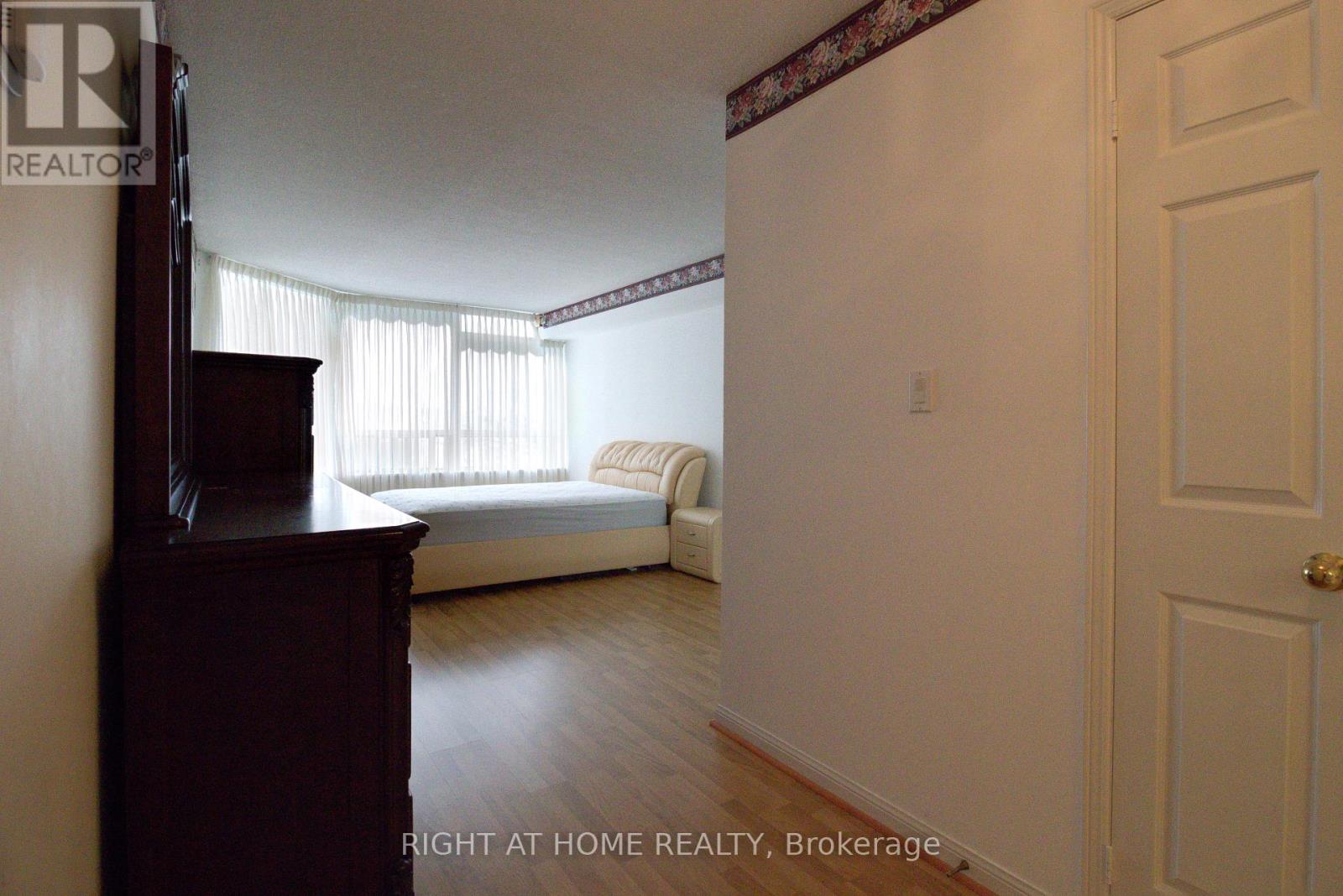 415 - 610 Bullock Drive, Markham, Ontario  L3R 0G1 - Photo 19 - N11959603